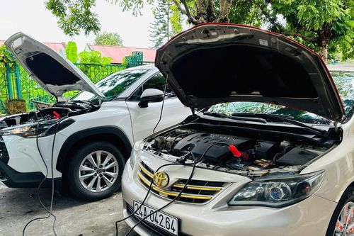 Xe không thể khởi động được vì ắc quy 'giở chứng', tài xế cần xử lý thế nào?