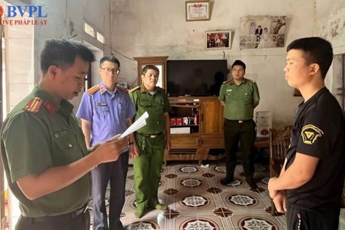 Phê chuẩn khởi tố 8 đối tượng chế tạo, mua bán trái phép vũ khí quân dụng