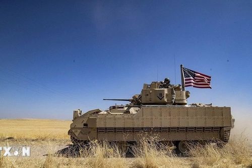 Mỹ bất ngờ rút quân khỏi 2 căn cứ quân sự lớn ở miền Đông Syria