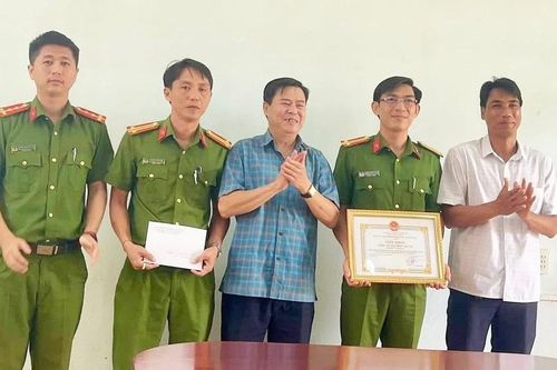 Công an thị trấn Chư Ty mạnh tay trấn áp tội phạm