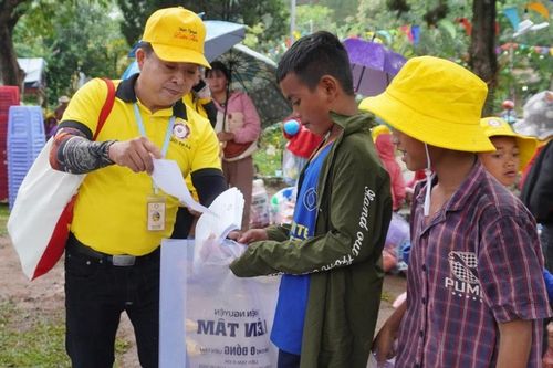 Ấm áp 'Phiên chợ 0 đồng'