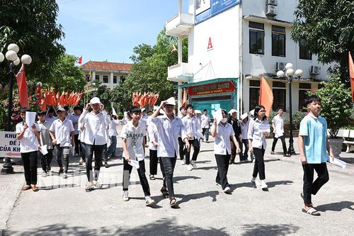 10 thí sinh vắng thi sau buổi thi đầu tiên