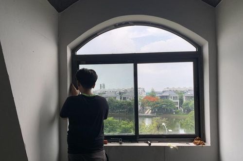 Có nên dán phim cách nhiệt cho cửa kính không?