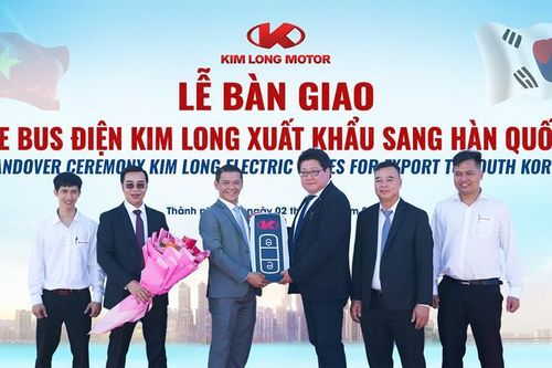 Xe buýt điện 'made in Huế' lăn bánh tại Hàn Quốc