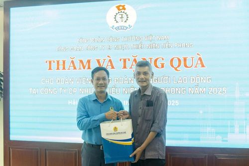 Sát cánh cùng người lao động tại Nhựa Thiếu niên Tiền Phong