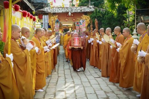 Đồng Tháp: Cung nghinh giới bổn, khảo hạch giới tử tại Đại giới đàn Thiện Huệ