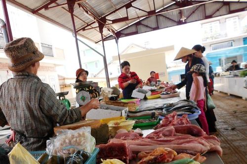 Hà Nội: Quyết liệt cuộc chiến với thực phẩm bẩn