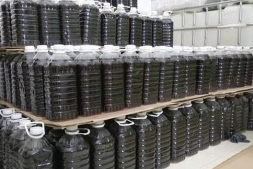 Đột kích cơ sở sản xuất nước mắm bằng hương liệu, hóa chất quy mô lớn