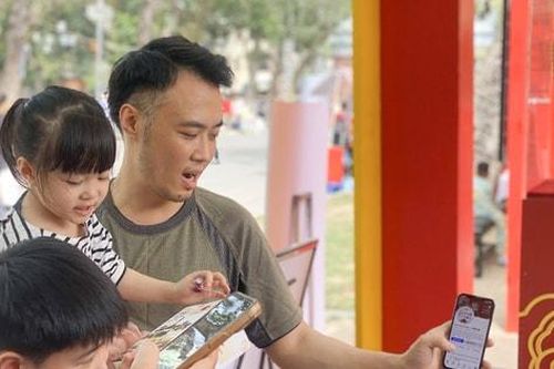 'Xé túi mù' để trải nghiệm di sản