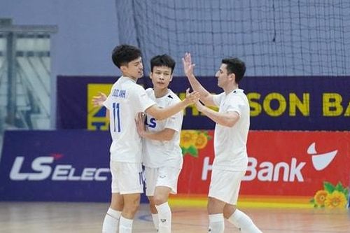 Ngắt mạch thắng của Thái Sơn Nam, Thái Sơn Bắc 'phả hơi nóng' vào cuộc đua vô địch