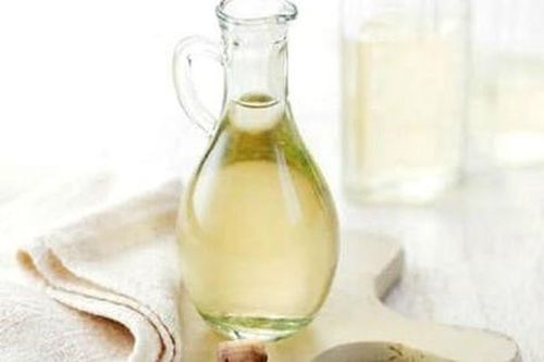 Cách dùng giấm trong phòng chữa bệnh