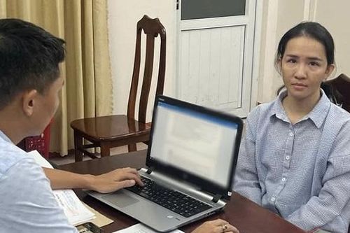Vận động đối tượng trốn truy nã hơn 5 năm ra đầu thú