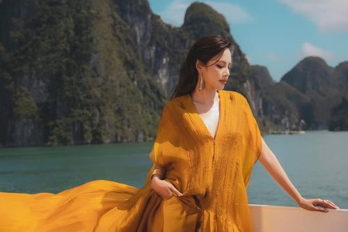 Hoa hậu Lê Hoàng Phương hóa 'nàng thơ' của NTK Lê Thanh Hòa