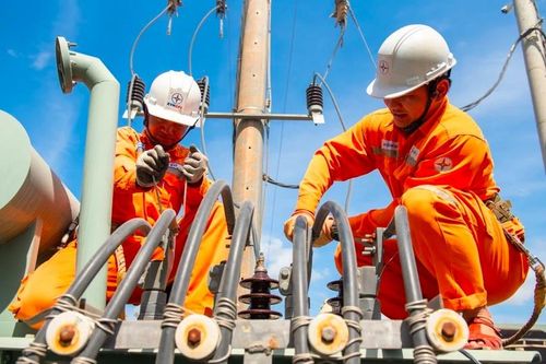 Hà Nội: Công suất tiêu thụ điện vượt 'đỉnh' 2024, chưa có trạm biến áp nào quá tải