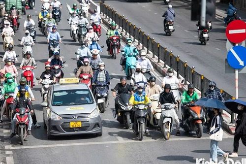 Chủ động phòng, chống nắng nóng, bảo vệ sức khỏe người bệnh, nhân viên y tế