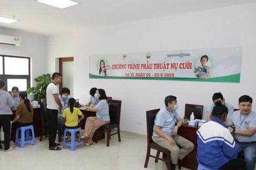 Gần 60 trẻ được khám, phẫu thuật khe hở môi - vòm miệng miễn phí