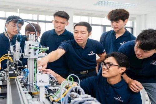 Mở rộng cơ hội học bổng đại học 2025