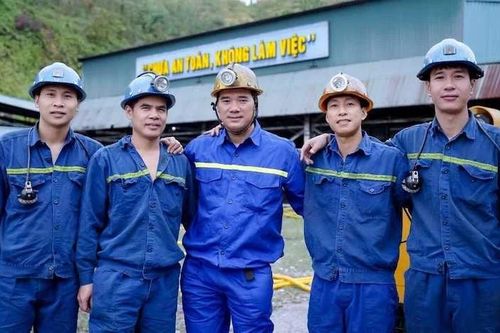 Người thợ lò suốt đời học và làm theo Bác