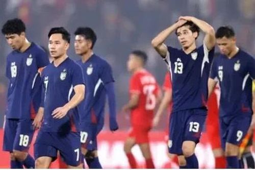 Bóng đá Thái Lan gặp biến cố lớn