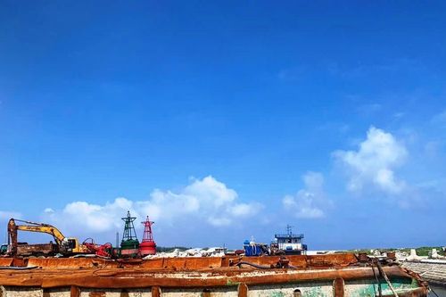 Trục vớt tàu kéo trong vụ chìm sà lan làm 9 người chết và mất tích tại Lý Sơn