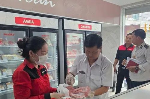 Loạt cửa hàng C.P ở Sóc Trăng dùng giấy chứng nhận an toàn thực phẩm hết hạn