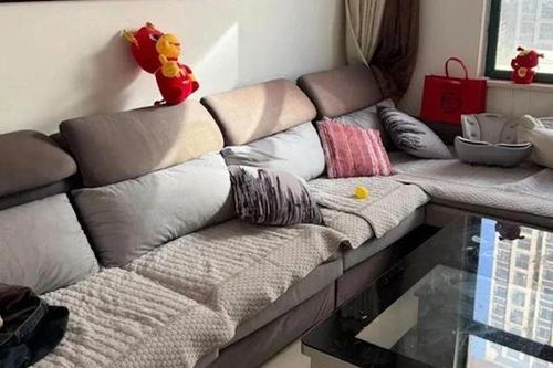 4 món đồ quen thuộc trong phòng khách khiến nhà bạn kém sang