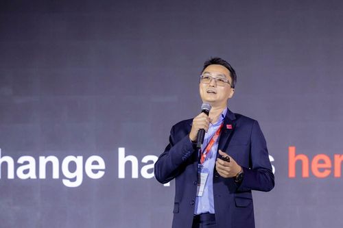 Chuyên gia nhận định công việc dễ bị AI 'xóa sổ'