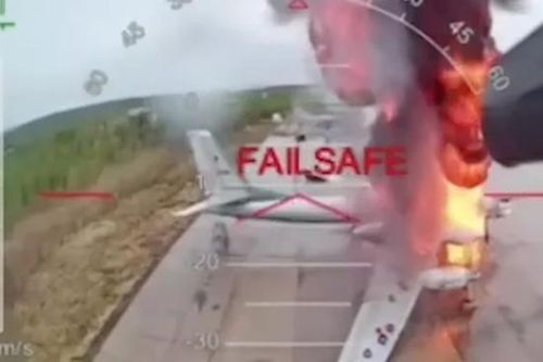 Nga thưởng cho nhóm dân thường liều mình ném đá ngăn UAV Ukraine tấn công