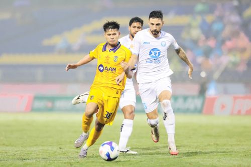 Sông Lam Nghệ An cần nỗ lực để trụ hạng