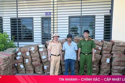 Phát hiện gần 112 nghìn gói măng tẩm không rõ nguồn gốc trên xe khách
