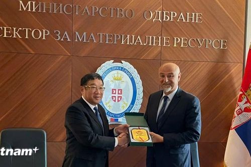 Đẩy mạnh hợp tác trong lĩnh vực quốc phòng giữa Việt Nam và Serbia