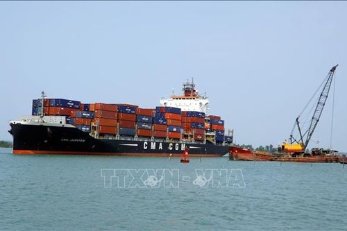 Bước ngoặt kết nối vận tải biển quốc tế