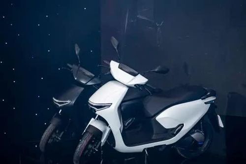 Honda sắp sản xuất xe máy điện giá rẻ