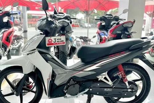 Giá xe Honda Wave RSX FI đầu tháng 6 tại đại lý: Rẻ bất ngờ
