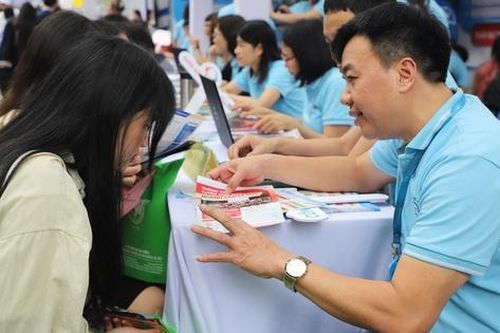 Sinh viên mệt mỏi vì học nhầm ngành