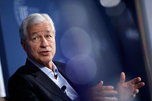 CEO JPMorgan: Mỹ nên dự trữ tên lửa, không phải bitcoin