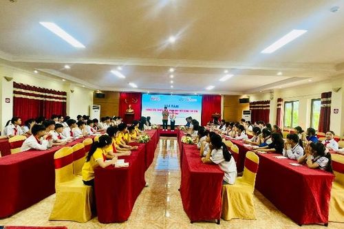 Tọa đàm chia sẻ kinh nghiệm triển khai hoạt động mô hình Hội đồng trẻ em các cấp