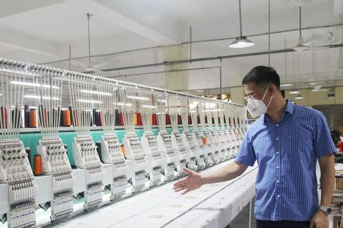 100% thủ tục thực hiện trực tuyến:Cần có bộ phận chuyên trách hỗ trợ doanh nghiệp