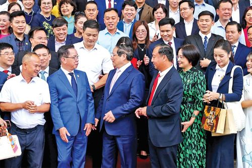Bộ tứ trụ cột - Vì một Việt Nam vượt lên mạnh mẽ