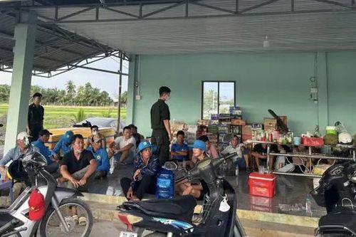 Triệt phá điểm đánh bạc 'núp bóng' câu cá giải trí