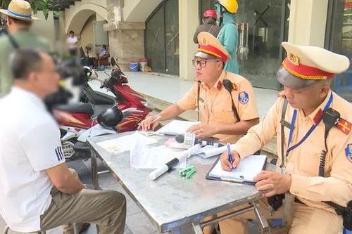 Mạnh tay xử phạt, nâng cao ý thức tham gia giao thông