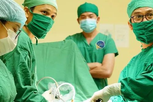 Người phụ nữ có biểu hiện như bị ung thư phổi, sự thật khiến ai cũng phải ngỡ ngàng