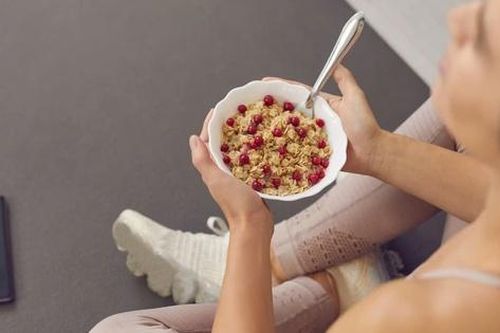 Ăn gì để hỗ trợ quá trình tập yoga hiệu quả?