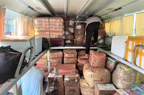 Bí mật bên trong thùng hàng trên xe khách