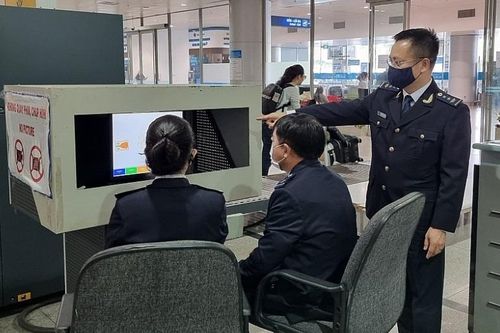 Tinh vi thủ đoạn 'tuồn' lô hàng lậu giá trị lớn qua đường hàng không