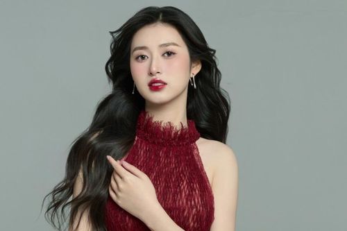 Nhan sắc nữ sinh 19 tuổi là ứng viên sáng giá tại 'Miss Earth Vietnam 2025'