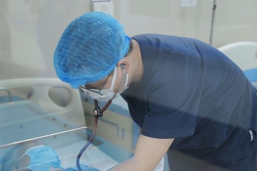 Covid-19 tăng trở lại: Không hoảng hốt, cũng không nên xem nhẹ