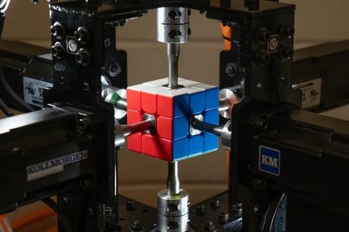 Bên trong robot giải rubik nhanh nhất thế giới