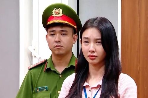 Chuyện gì đang xảy ra với các sao mạng sinh năm 1998?