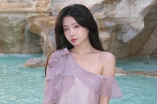 Điểm chung của 3 'nàng thơ' YouTube đồng loạt dính tranh cãi